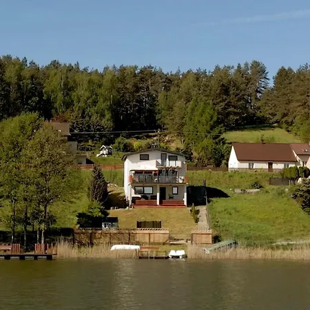 Dom Nad Jeziorem Stacja Hartowiec 펜션 Grodziczno