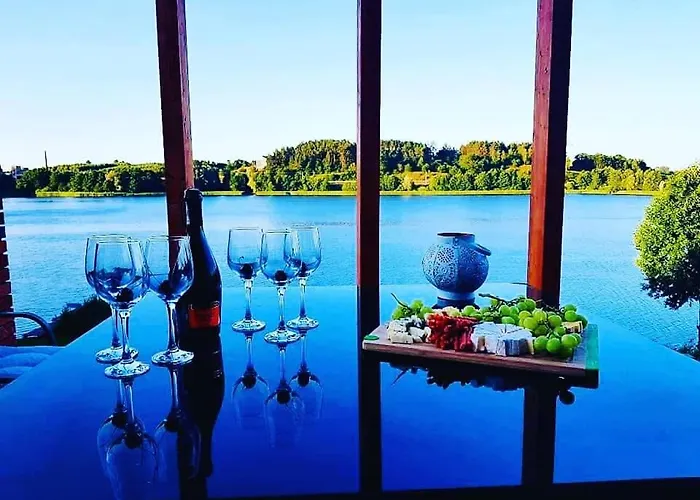 Dom Nad Jeziorem Stacja Hartowiec * Grodziczno